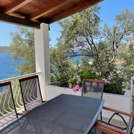 Val Apartment